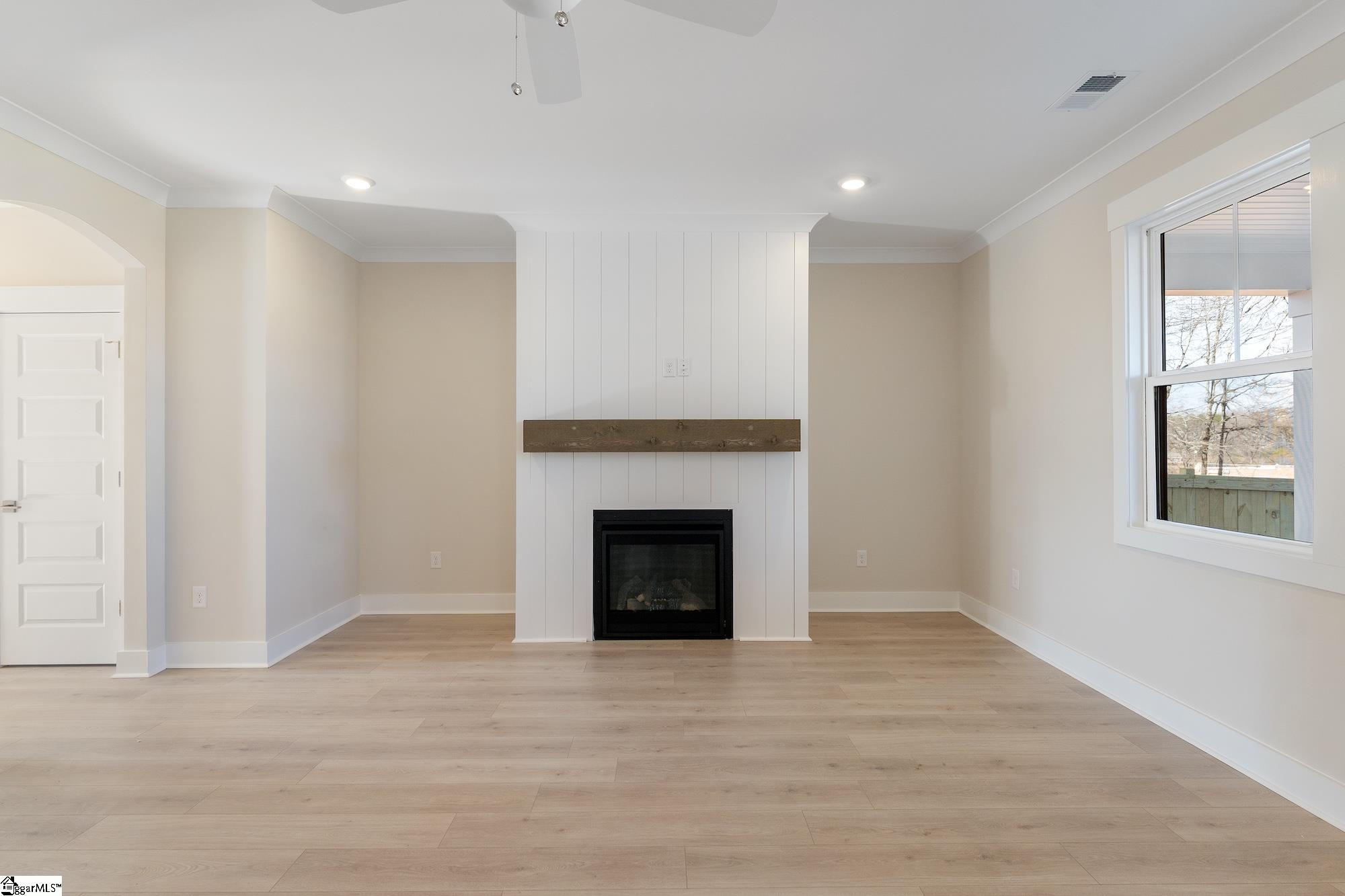 202 Highland Street Taylors, SC 29687 - Photo 6 of 27