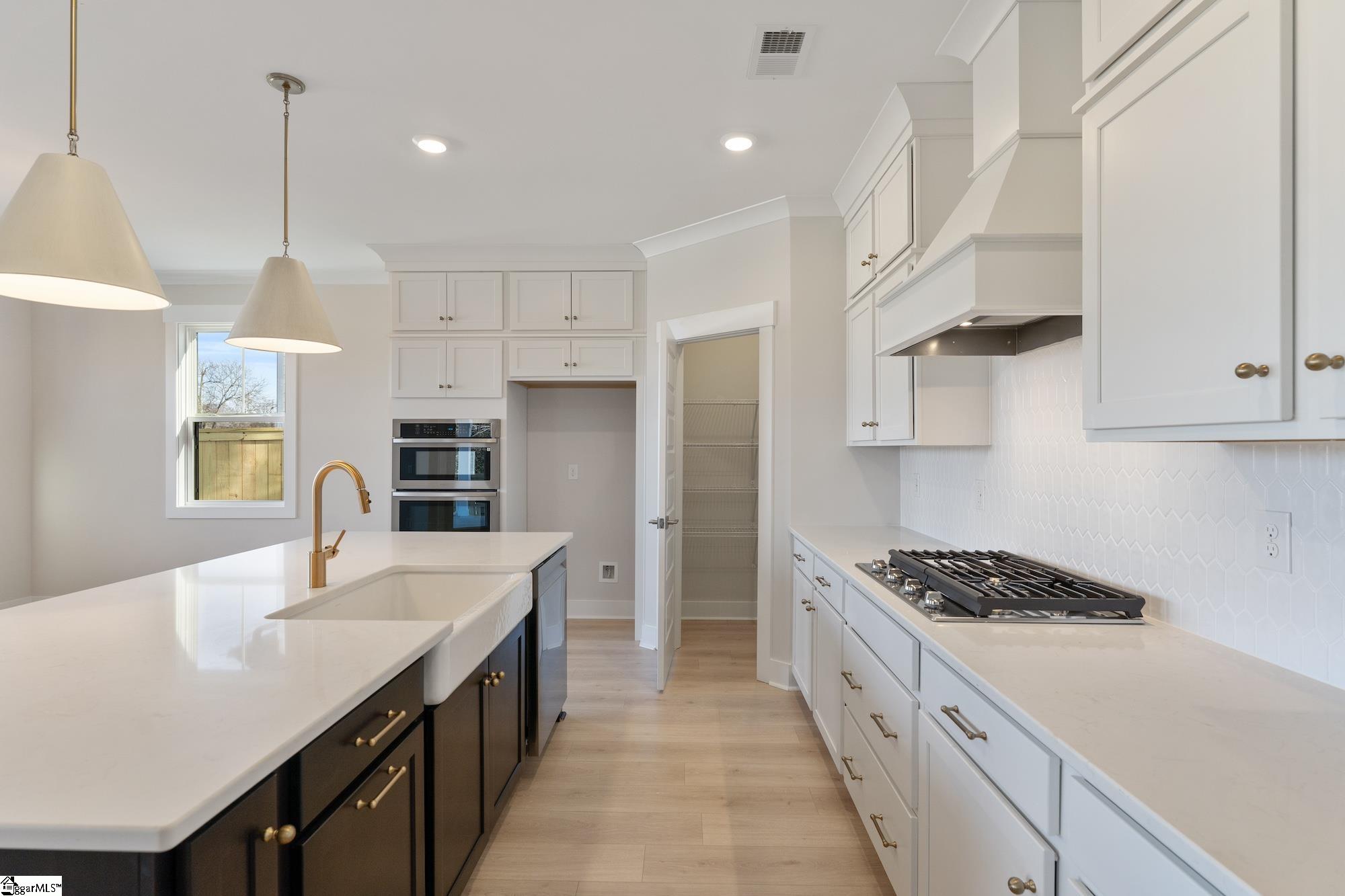 202 Highland Street Taylors, SC 29687 - Photo 7 of 27