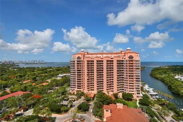 $2,475,000 | 10 Edgewater Drive, Unit 4F, Coral Gables, FL 33133
