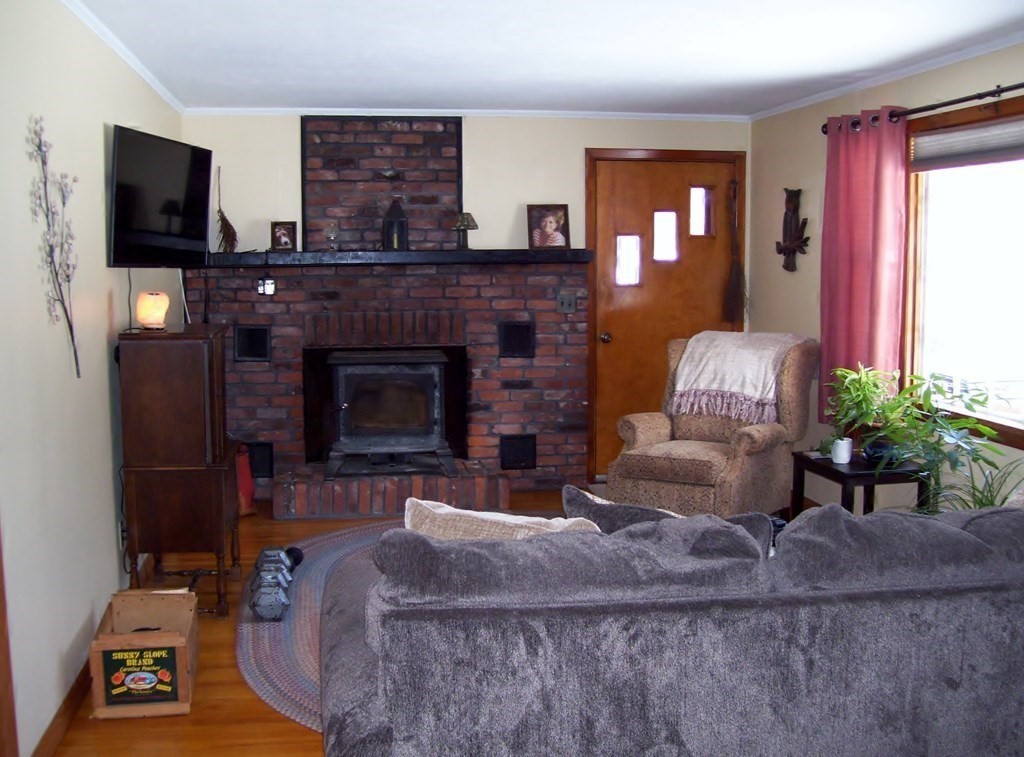 2025 Petersham Road Athol, MA 01331 - Photo 12 of 40