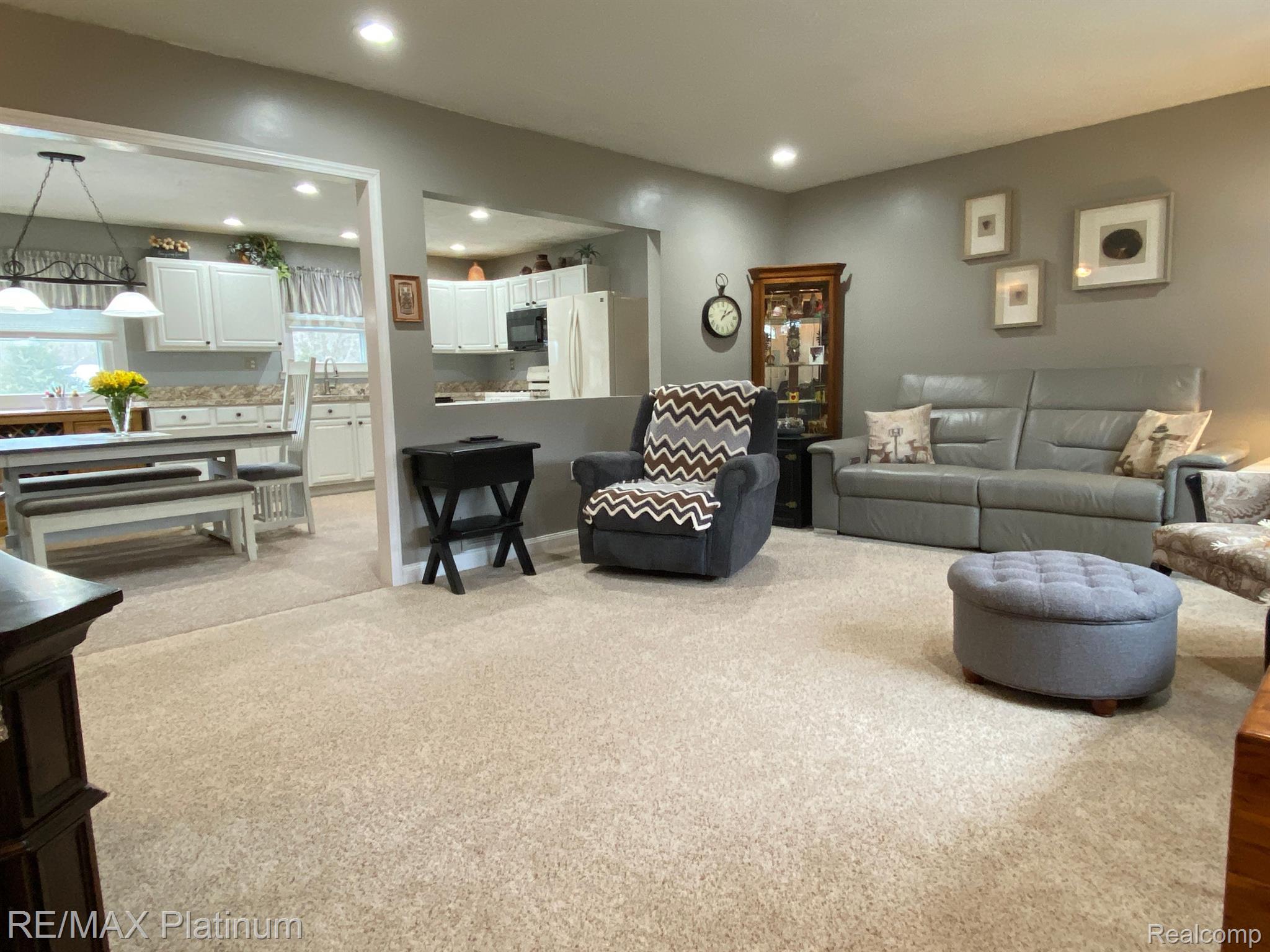 1017 North Latson Road Howell, MI 48843 - Photo 3 of 35 Living Room