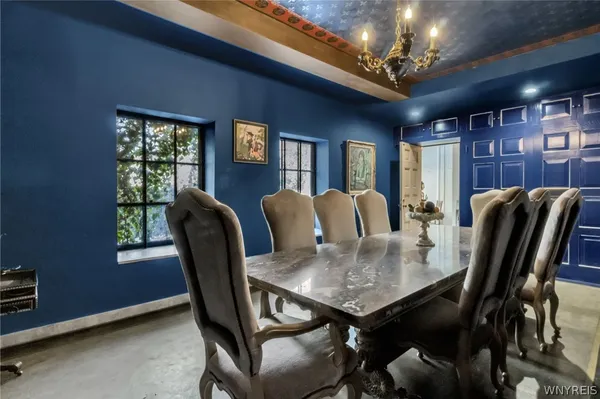 $1,600,000 | 21 Mayfair Lane, Buffalo, NY 14201