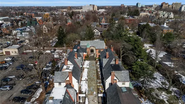 $1,600,000 | 21 Mayfair Lane, Buffalo, NY 14201