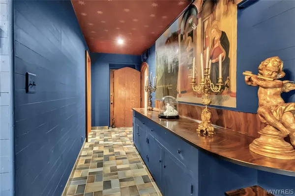 $1,600,000 | 21 Mayfair Lane, Buffalo, NY 14201