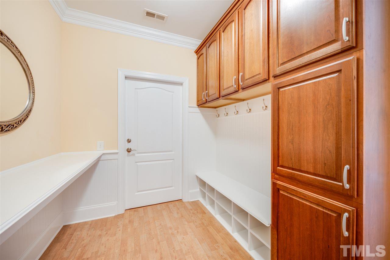 5221 Atherton Bridge Road Raleigh, NC 27613 - Photo 4 of 30
