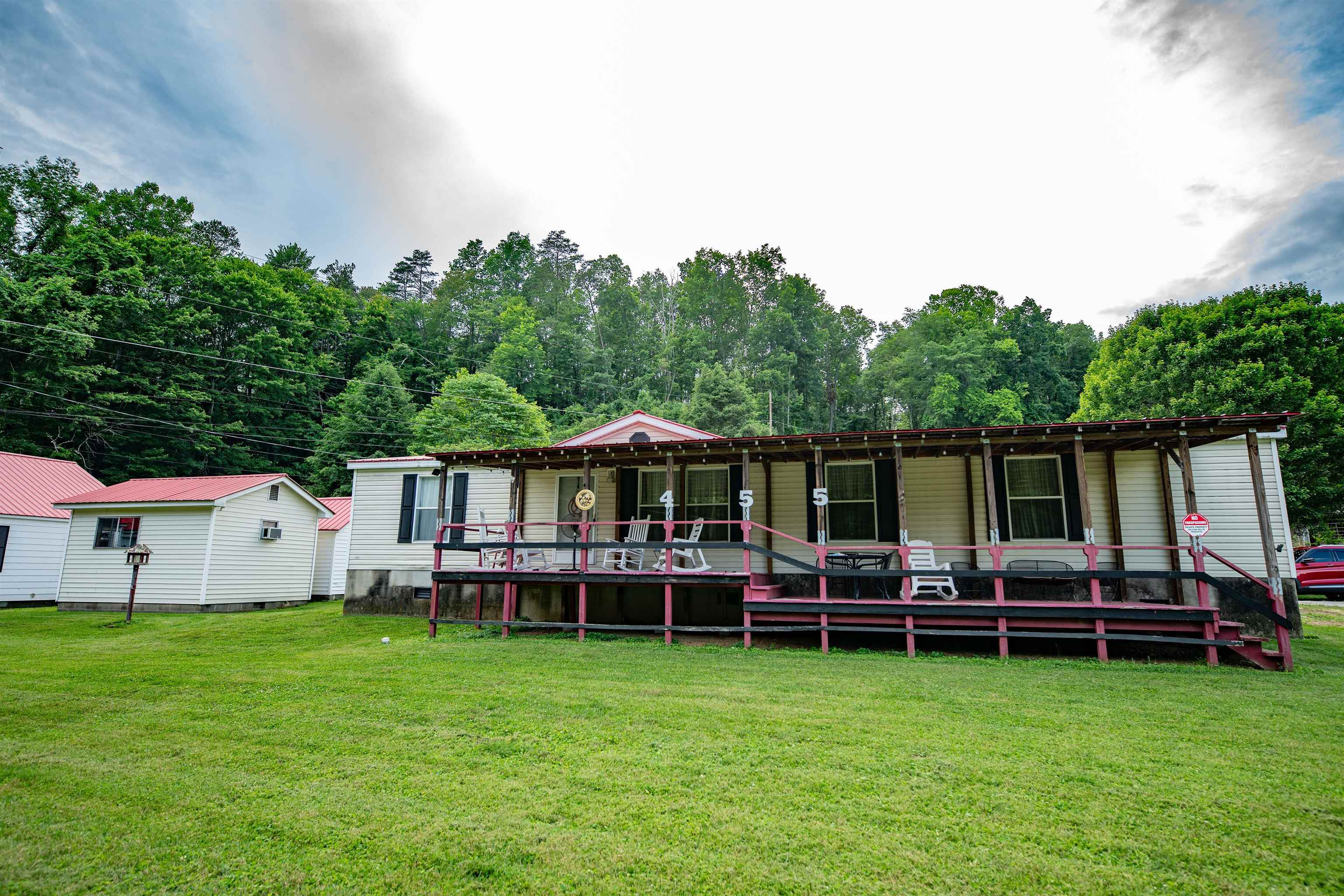 449-455 Lee Creek Road Culloden, WV 25510 - Photo 8 of 17 Gallery Image 8