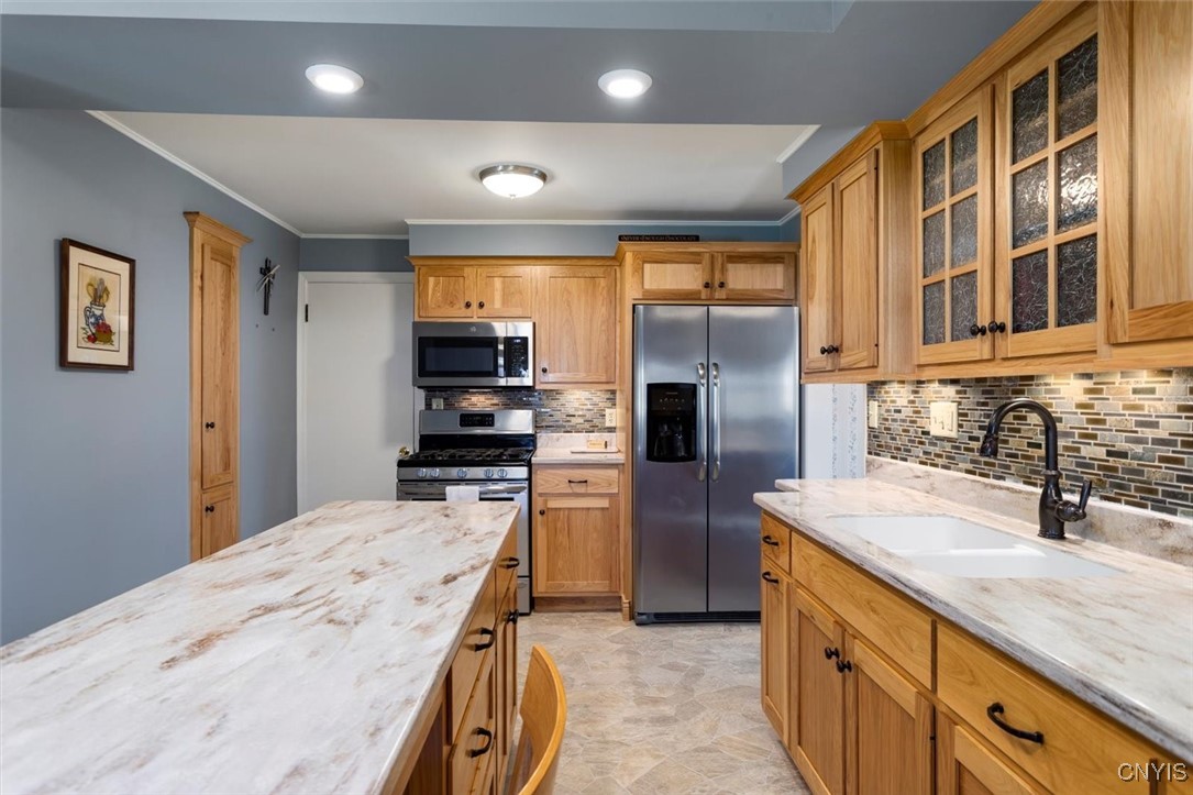 430 Sylvan Street Oneida, NY 13421 - Photo 14 of 50 kitchen