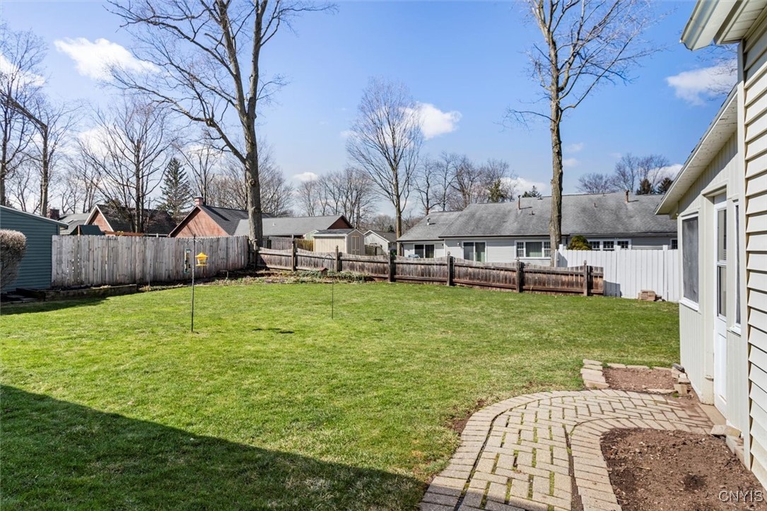 430 Sylvan Street Oneida, NY 13421 - Photo 6 of 50