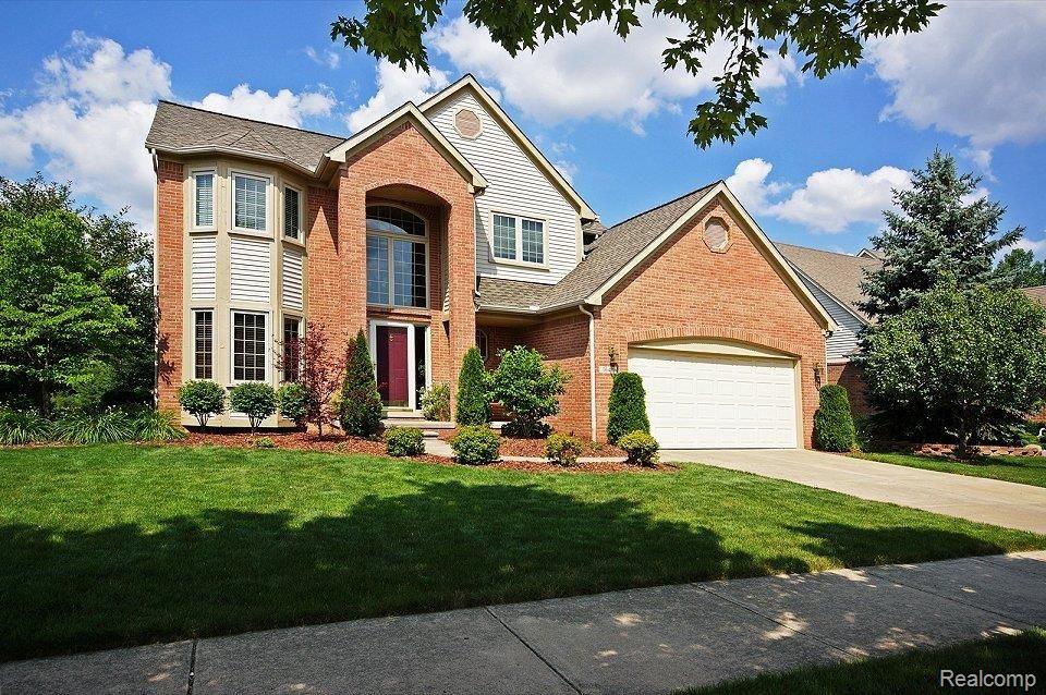 Gorgeous 4 Bedroom Colonial