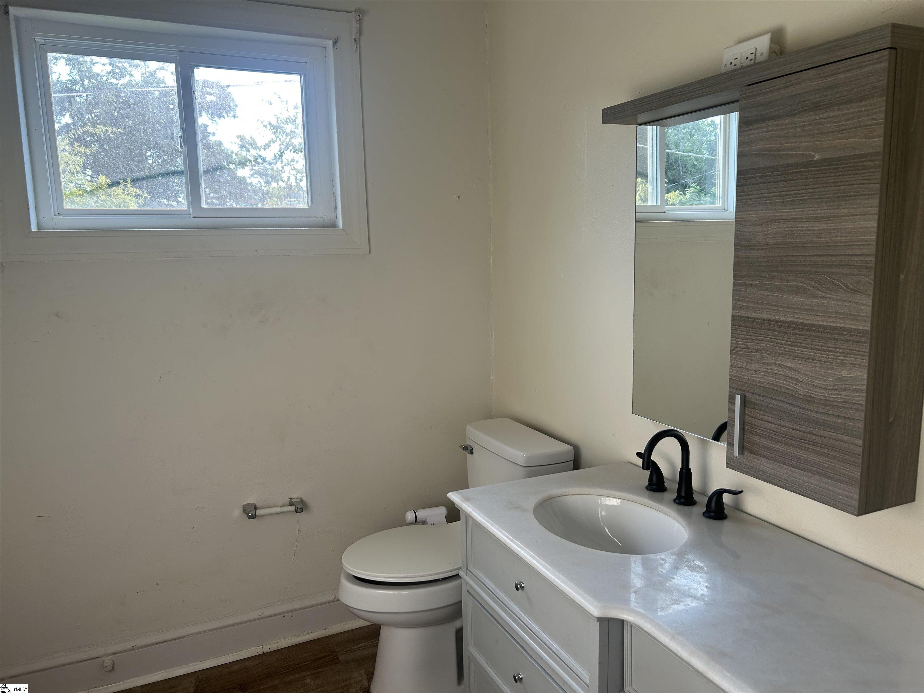 405 Elizabeth Street Clinton, SC 29325 - Photo 17 of 23 Gallery Image 17
