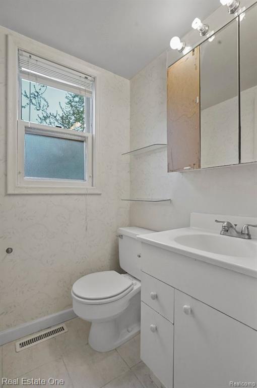 3050 West Hill Road Flint, MI 48507 - Photo 14 of 17