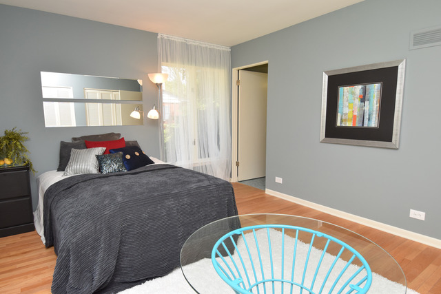 136 Fairway Lane Wheaton, IL 60189 - Photo 19 of 22 a bedroom with a bed and window