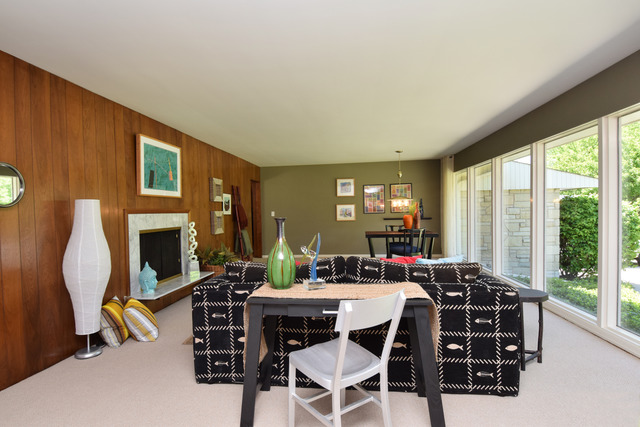 136 Fairway Lane Wheaton, IL 60189 - Photo 7 of 22 a view of a dining room with furniture window and outside view