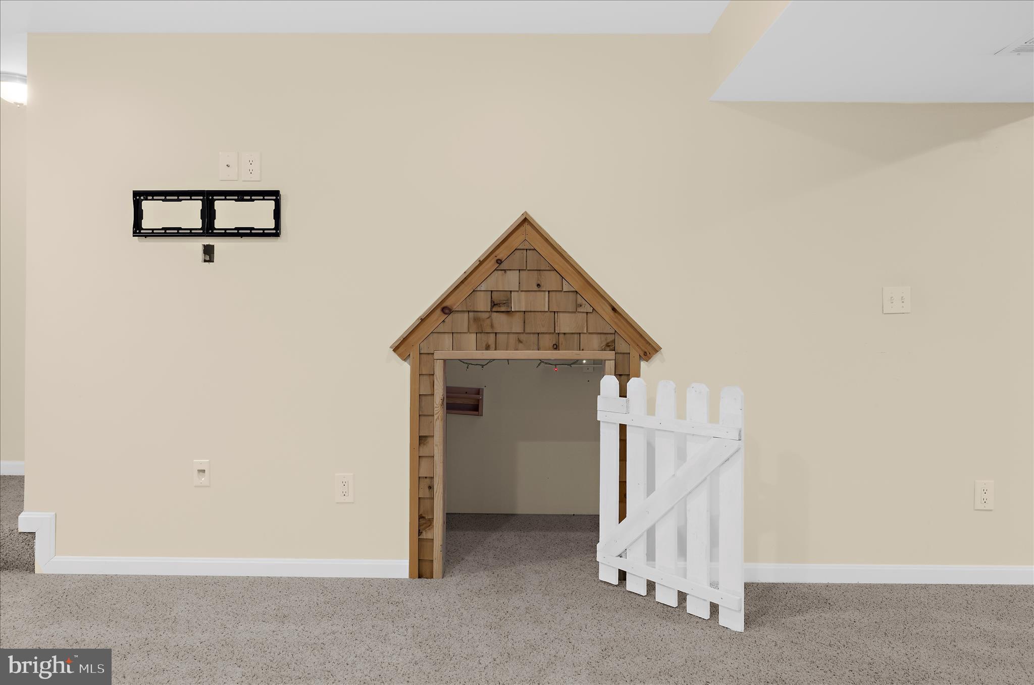 3009 Noahs Way Pasadena, MD 21122 - Photo 37 of 44