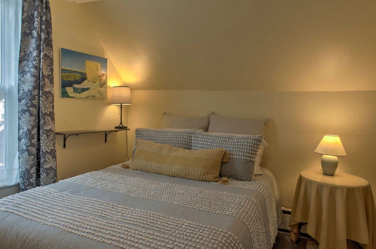 30 Fairview Street Keene, NH 03431 - Photo 24 of 40