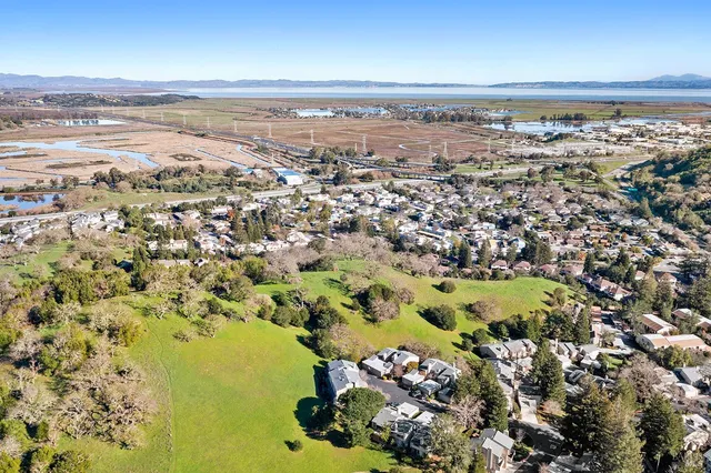 $840,000 | 22 Columbine Lane, Novato, CA 94947