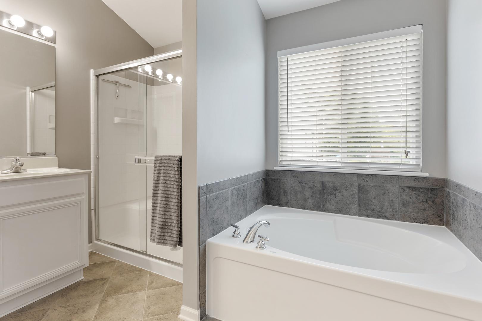 34429 Bluestem Road Round Lake, IL 60073 - Photo 14 of 23 Gallery Image 14