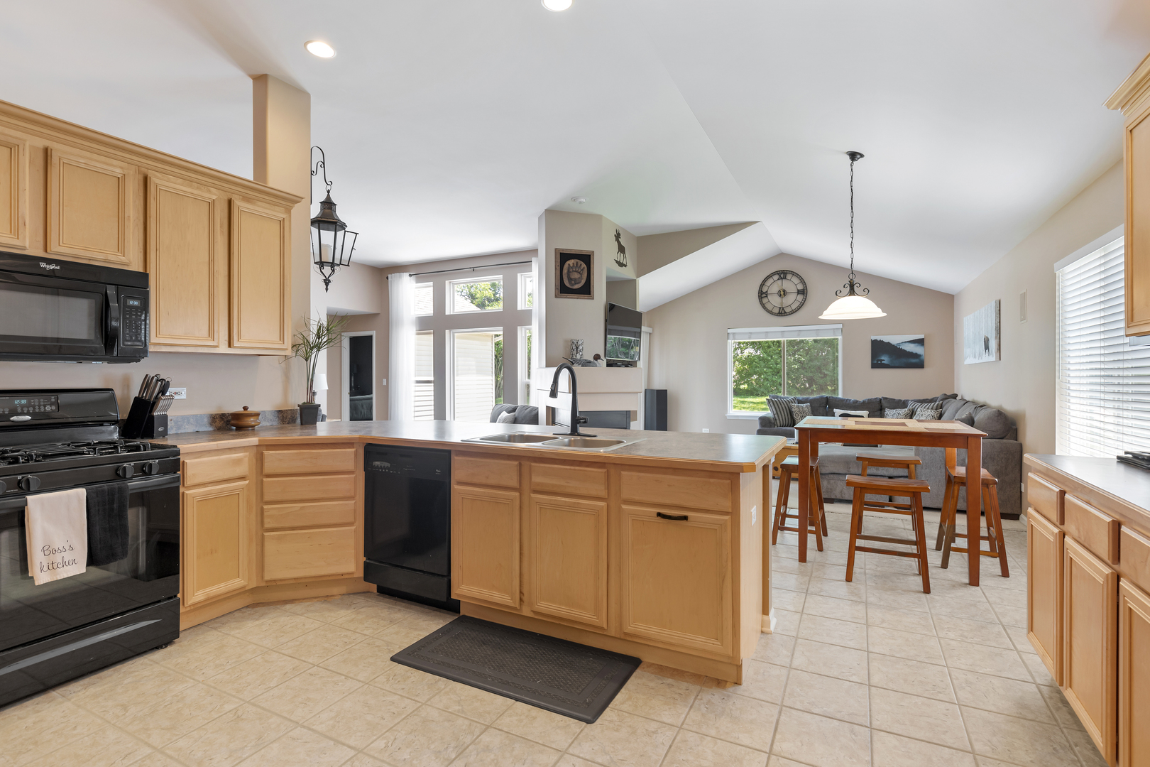 34429 Bluestem Road Round Lake, IL 60073 - Photo 10 of 23 Gallery Image 10