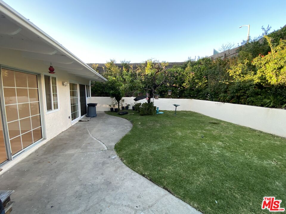 3900 Castlerock Road Malibu, CA 90265 - Photo 25 of 52 a view of backyard with outdoor space