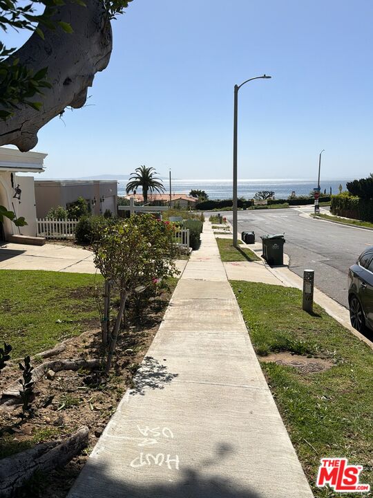 3900 Castlerock Road Malibu, CA 90265 - Photo 47 of 52