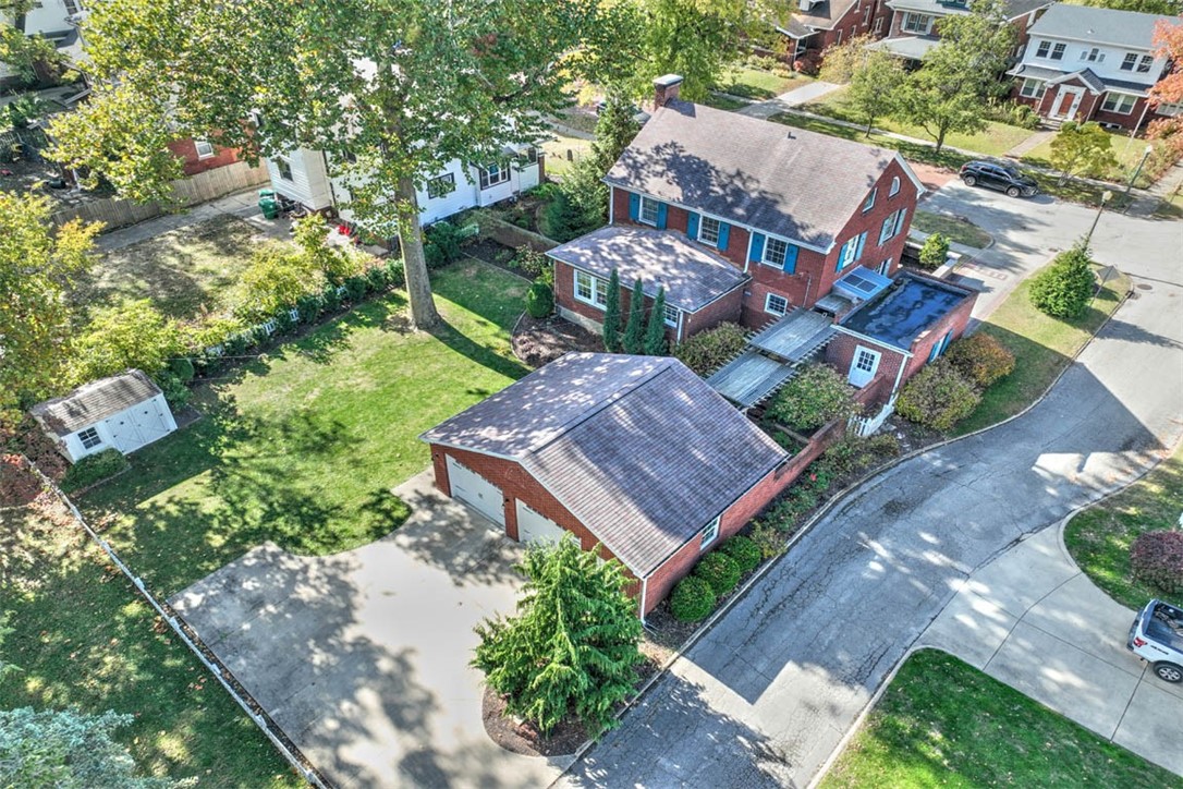266 Cobb Avenue Decatur, IL 62522 - Photo 4 of 35 an aerial view of a house with a garden