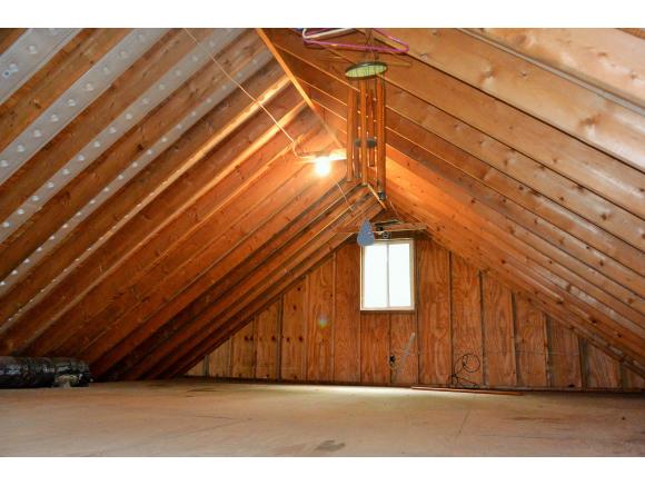 198 Exeter Road Epping, NH 03042 - Photo 11 of 14