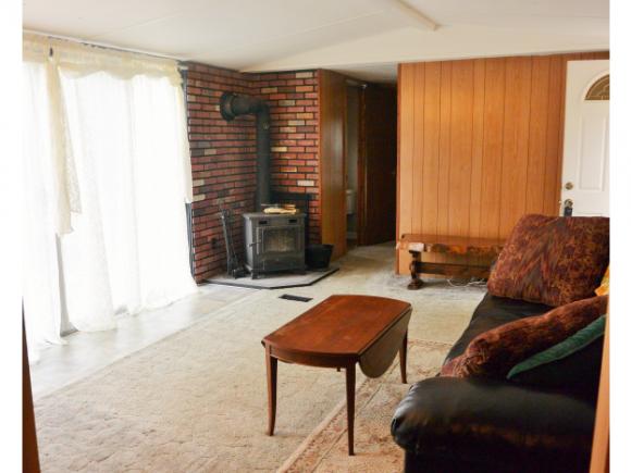 198 Exeter Road Epping, NH 03042 - Photo 7 of 14