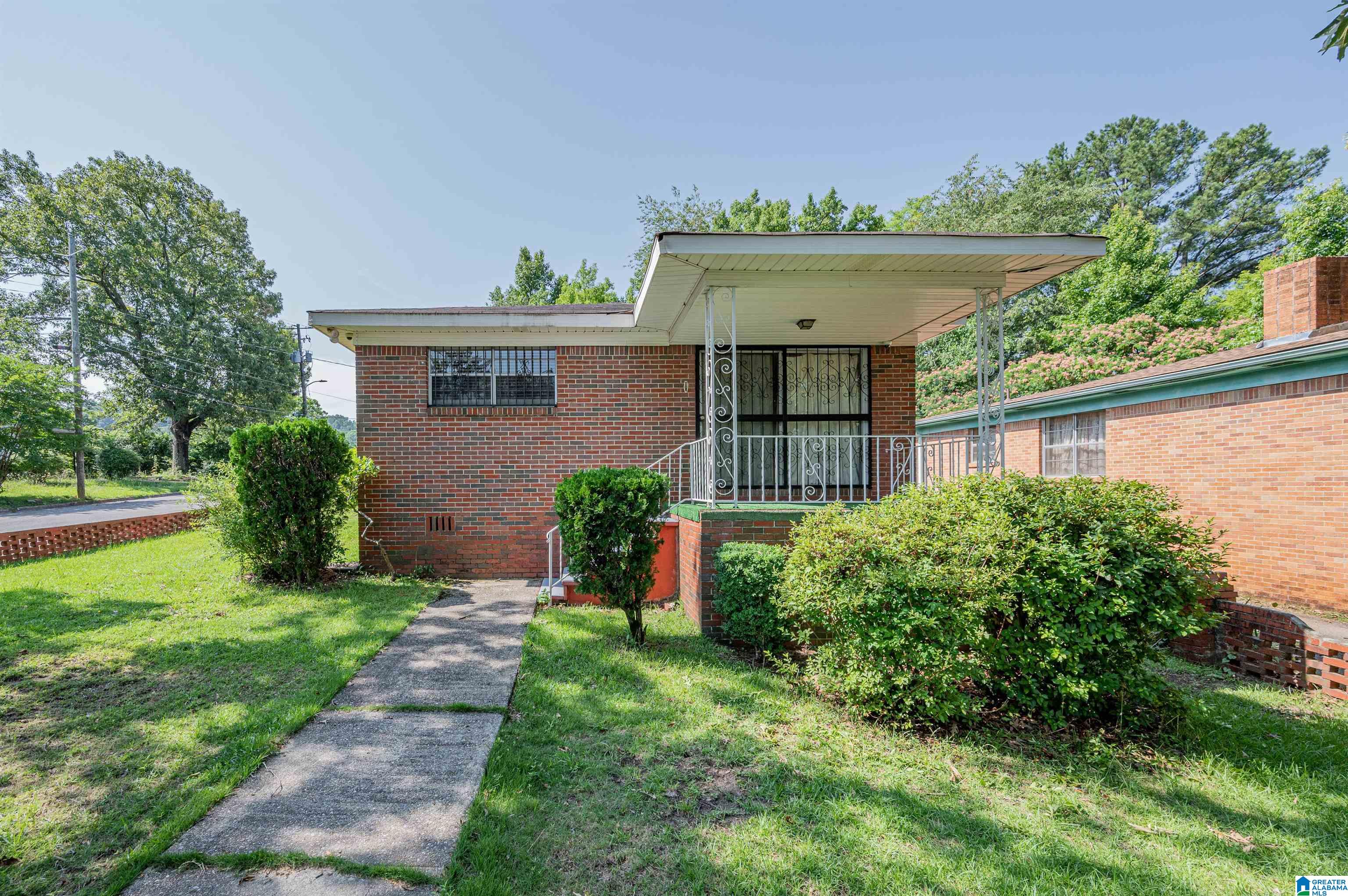 301 17th Avenue Southwest Birmingham, AL 35211 - Photo 2 of 35