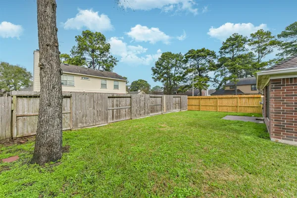 $1,950 | 9202 Bayou Bluff Drive, Spring, TX 77379