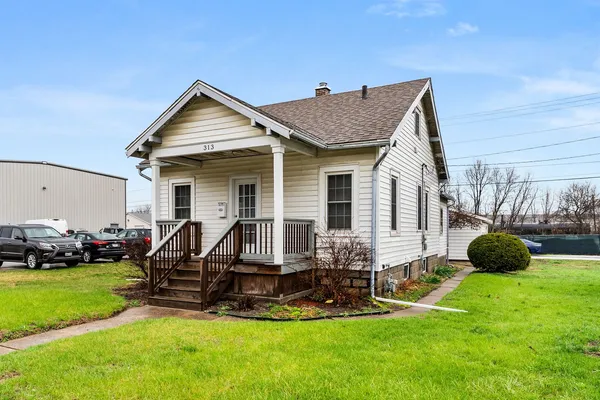 $85,000 | 313 1st Avenue, Silvis, IL 61282