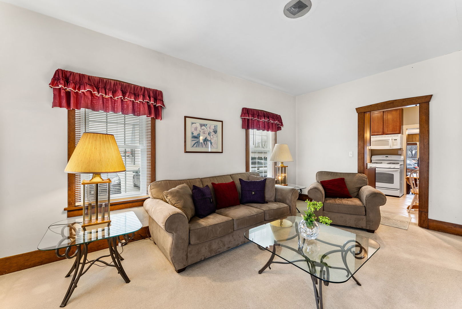 313 1st Avenue Silvis, IL 61282 - Photo 7 of 23 a living room with furniture and a window