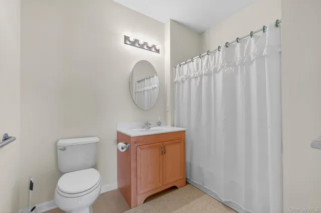 $425,000 | 2408 Bennington Drive, Fishkill, NY 12524