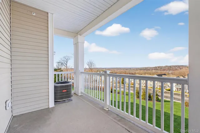 $425,000 | 2408 Bennington Drive, Fishkill, NY 12524