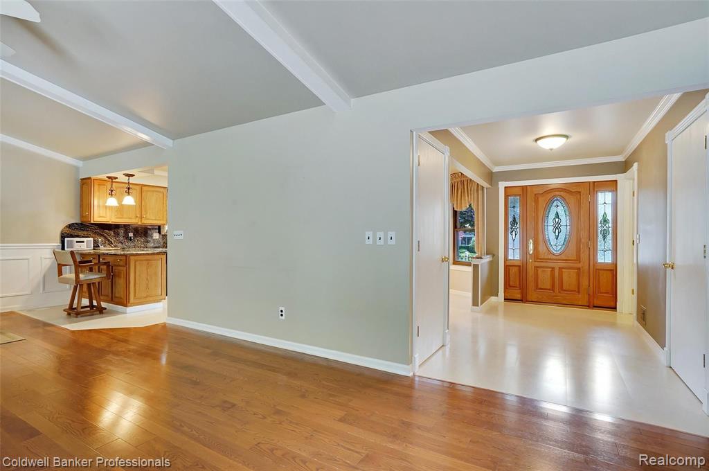 2118 Warrington Road Rochester Hills, MI 48307 - Photo 23 of 50
