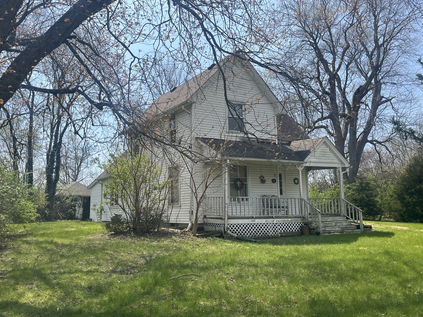 403 East 200 North Road Loda, IL 60948 - Photo 1 of 7