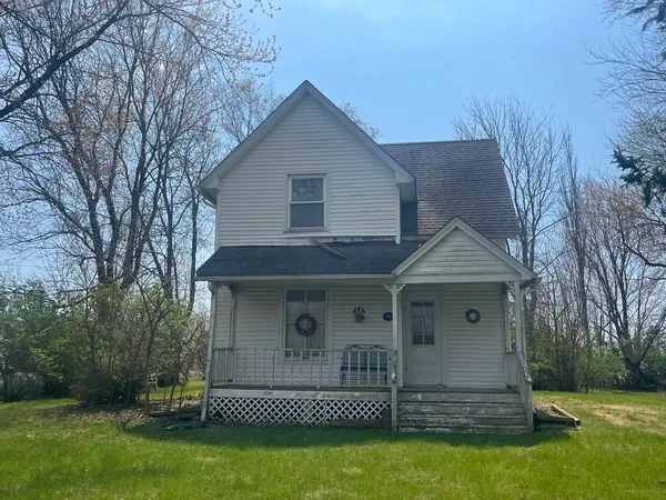 $109,900 | 403 East 200 North Road, Loda, IL 60948