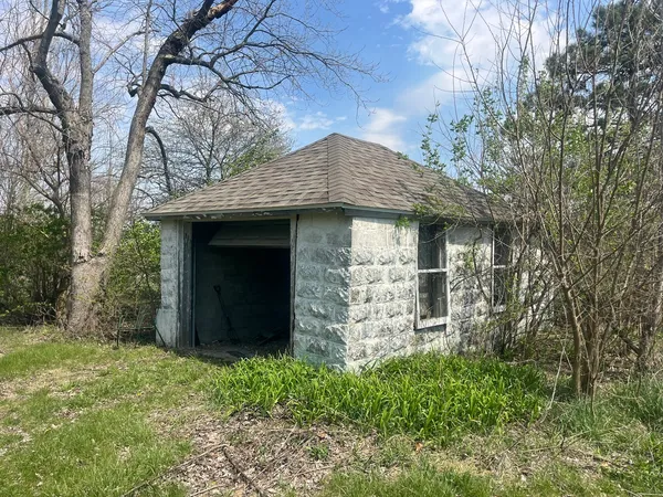 $109,900 | 403 East 200 North Road, Loda, IL 60948