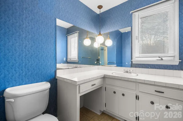 $385,000 | 1767 12th St Drive Northwest, Hickory, NC 28601