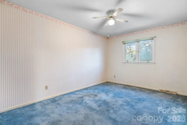 $385,000 | 1767 12th St Drive Northwest, Hickory, NC 28601