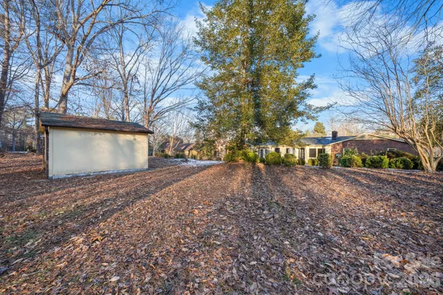 $385,000 | 1767 12th St Drive Northwest, Hickory, NC 28601