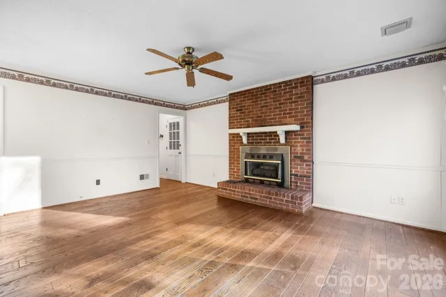 $385,000 | 1767 12th St Drive Northwest, Hickory, NC 28601