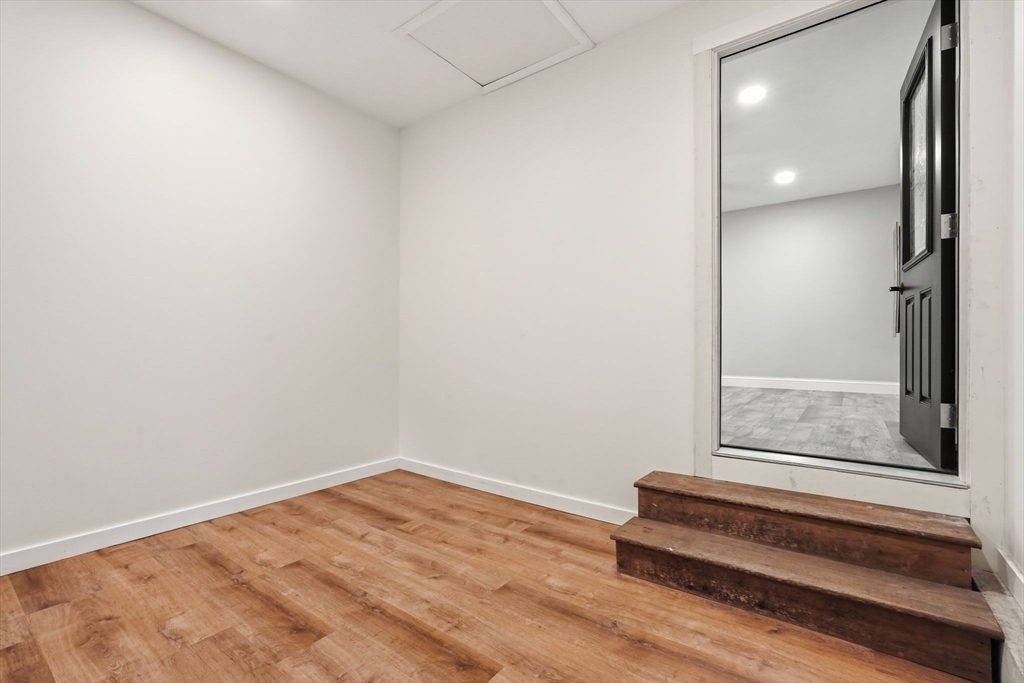 226 Plumtree Road Sunderland, MA 01375 - Photo 8 of 42