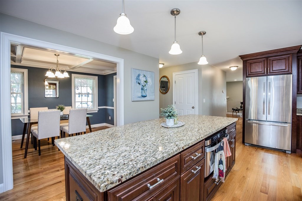 14 Eastern Avenue Burlington, MA 01803 - Photo 13 of 42