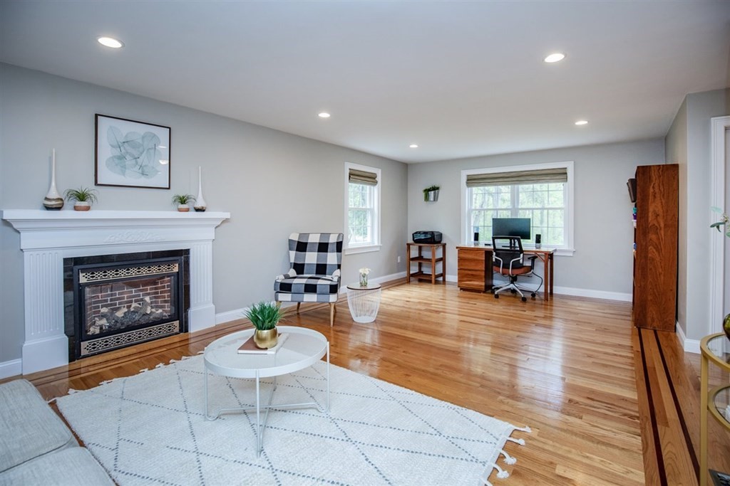 14 Eastern Avenue Burlington, MA 01803 - Photo 5 of 42