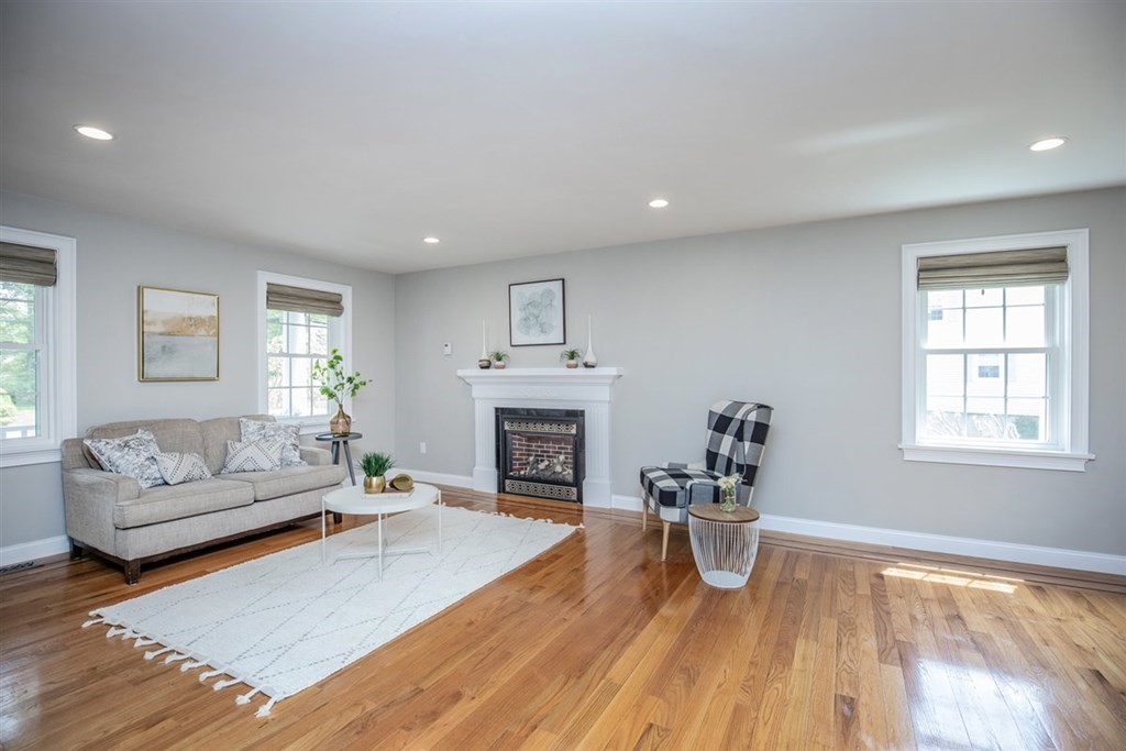 14 Eastern Avenue Burlington, MA 01803 - Photo 7 of 42