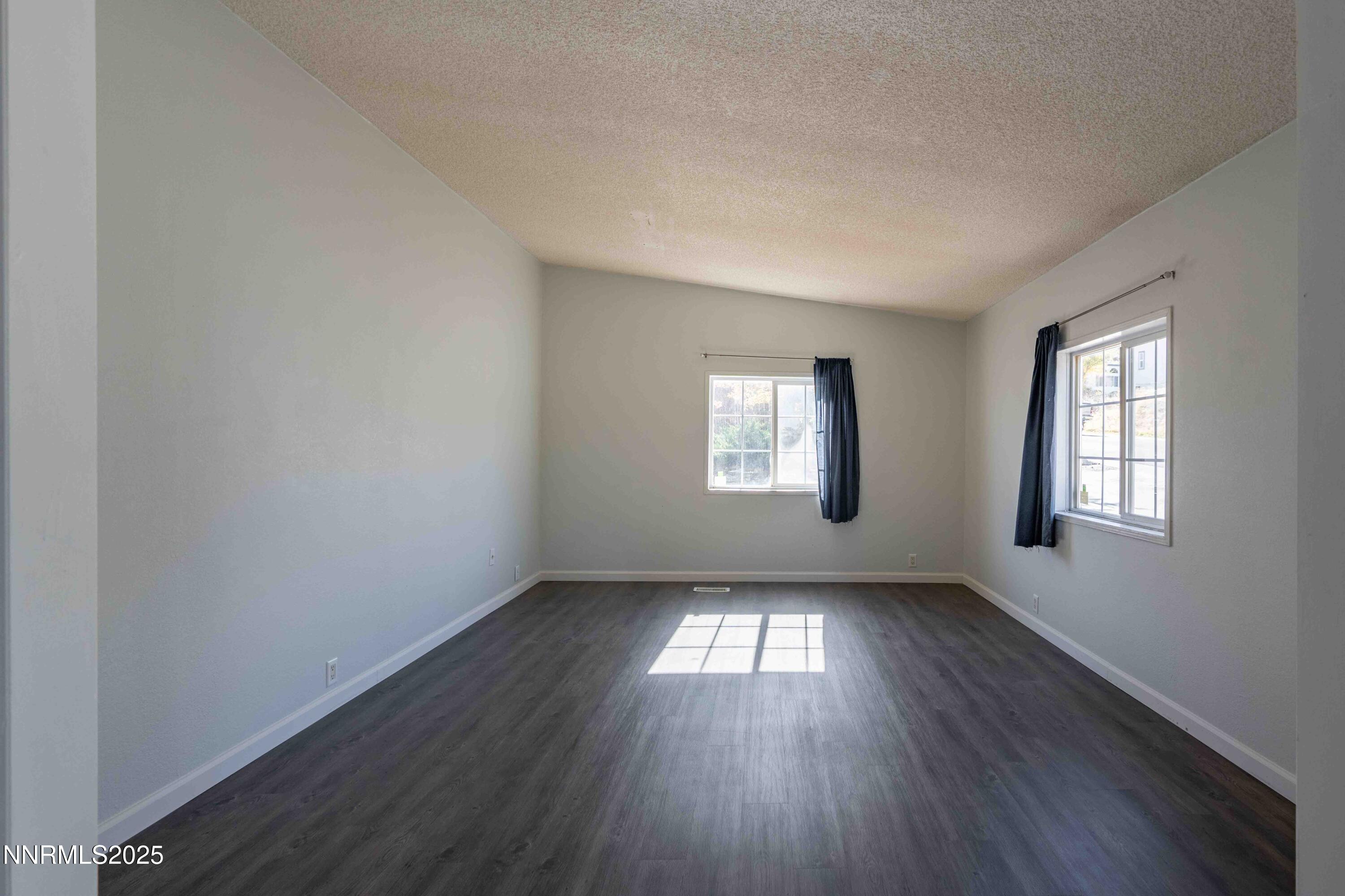 5194 Northern Lights Drive Reno, NV 89506 - Photo 14 of 37 Interior_2