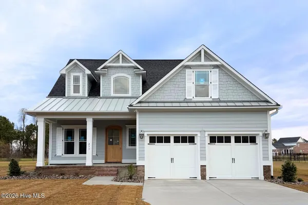 $750,000 | 233 Cumberland Street, Newport, NC 28570