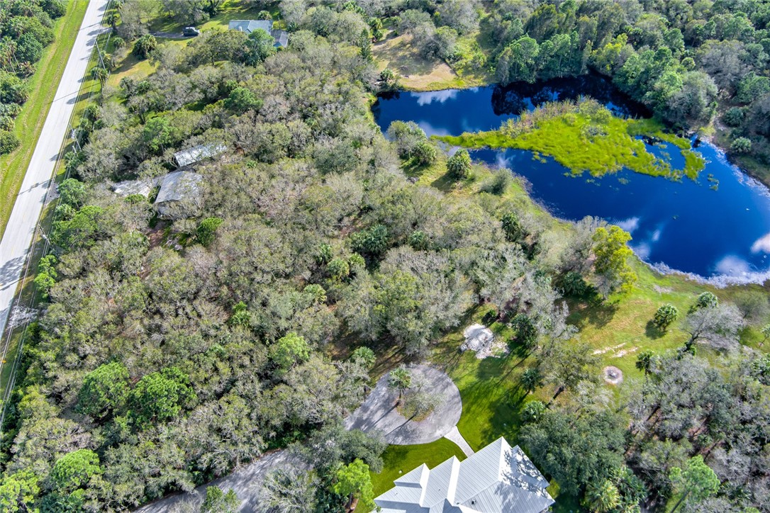 2465 Johnston Road Fort Pierce, FL 34951 - Photo 15 of 17 a view of a bird bath