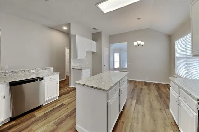 $2,225 | 523 Deerwood Drive, Burleson, TX 76028