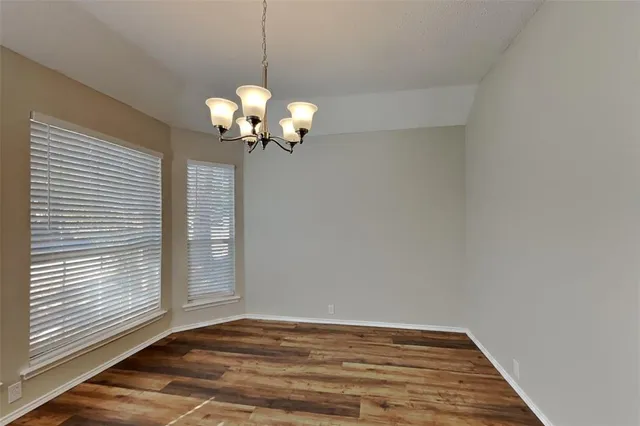 $2,225 | 523 Deerwood Drive, Burleson, TX 76028